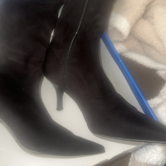 Gently worn basically New thigh high boots by spring - Picture 5 of 7